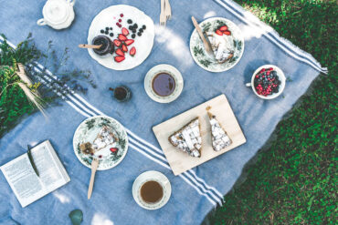 picnic con piezas de la cartuja