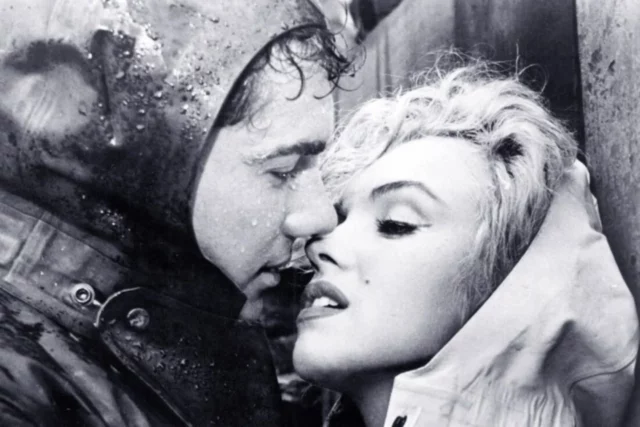 Niágara // Cine Clásico 
Celos, intrigas, asesinatos y lujuria en un destino vacacional. No se nos ocurre mejor recomendación clásica en pleno estío.
#cineclubclasicosprotea
#niagara #marilynmonroe